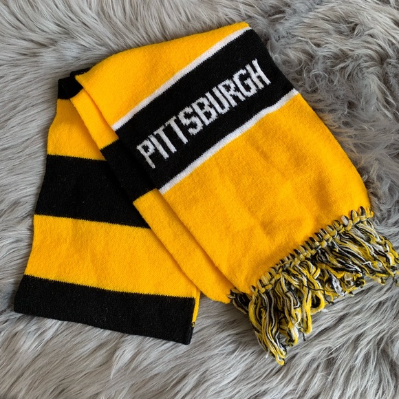 NHL Accessories - Christmas Sale Pittsburgh Penguins Scarf